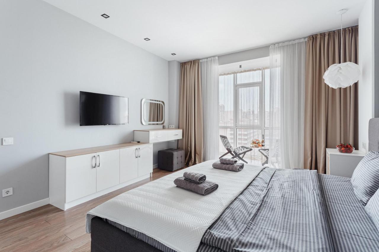White Apartment In 12 Floor Одеса Екстер'єр фото